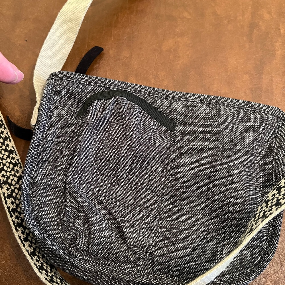 Keen Blue and White Crossbody Bag - Picture 6 of 6